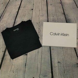 100% COTTON New with tags Calvin Klein Men's sz MEDIUM T-Shirt